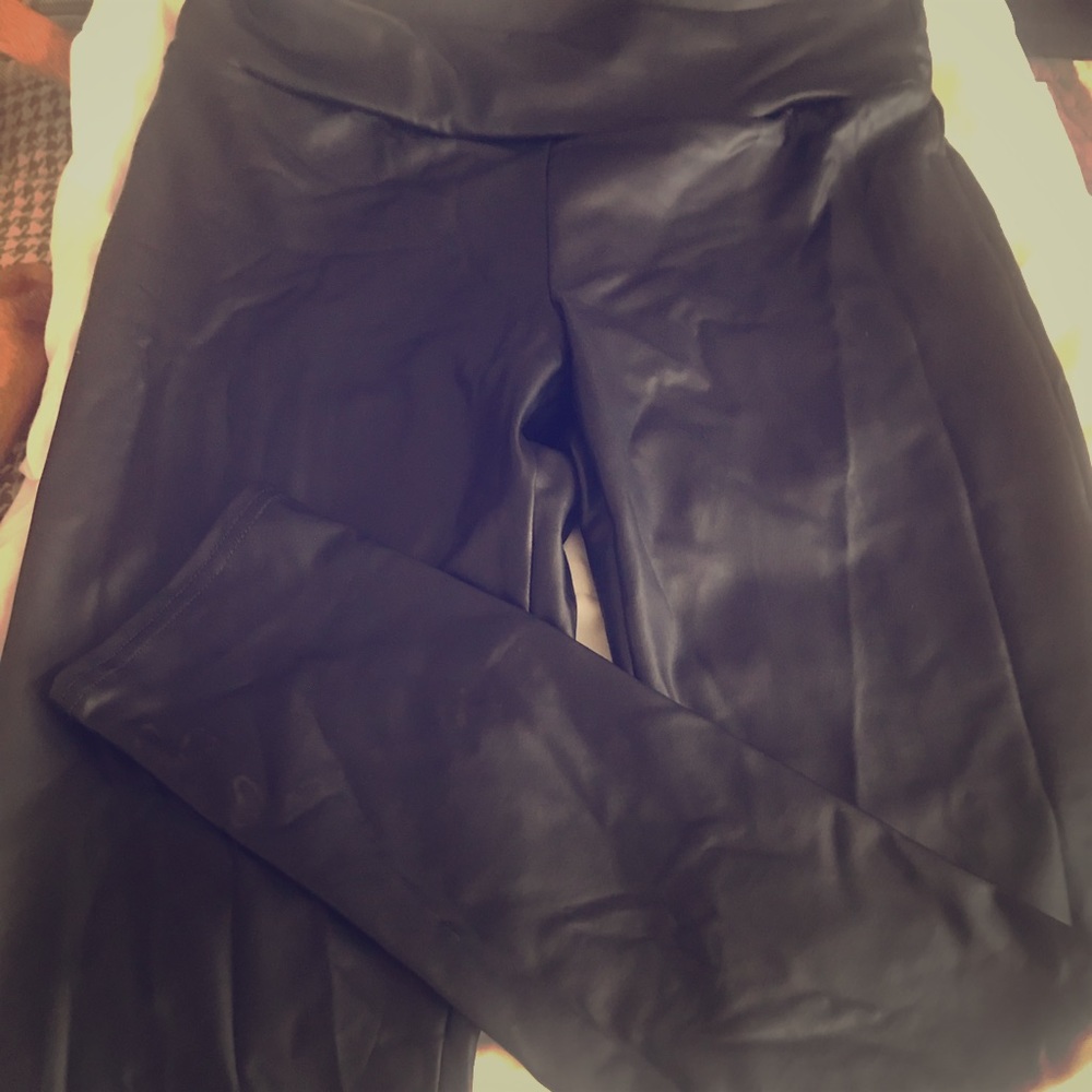 Leather leggings, with wide waist band